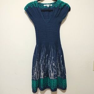 Max Studio Dress, Cinched Waist, Blue Green, V Neck, Size Small, A03-0018